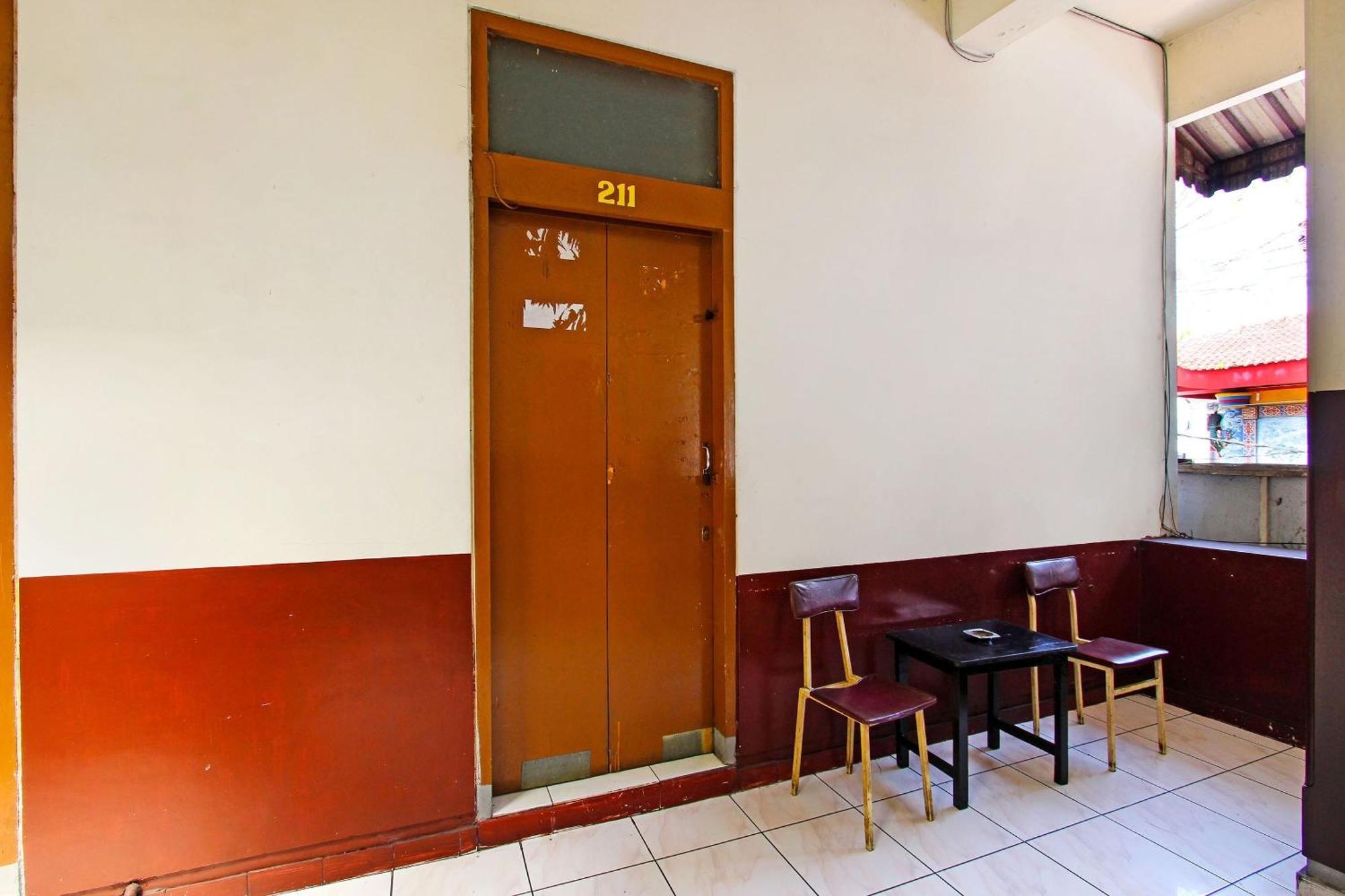 Oyo 91354 Hotel Mutiara Magelang Exterior photo