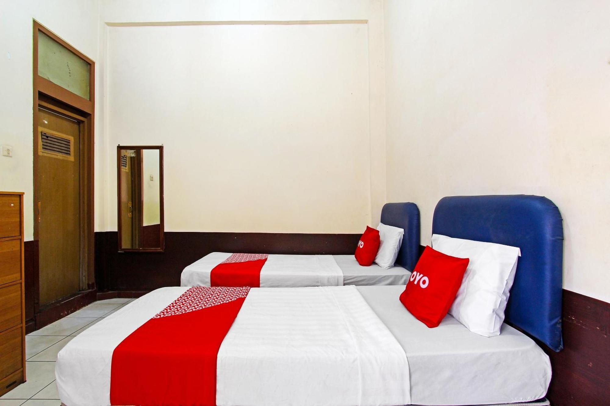 Oyo 91354 Hotel Mutiara Magelang Exterior photo